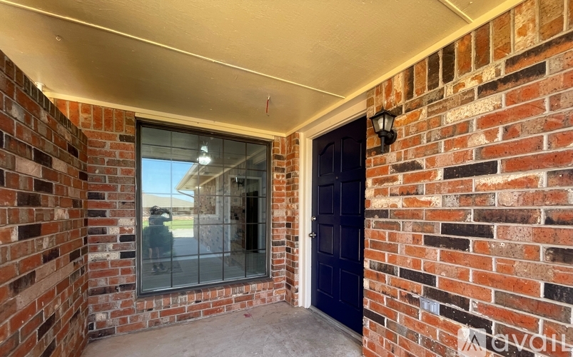 8022 NW 82nd St 3 Beds Single Family Home for Rent - Photo gallery 2