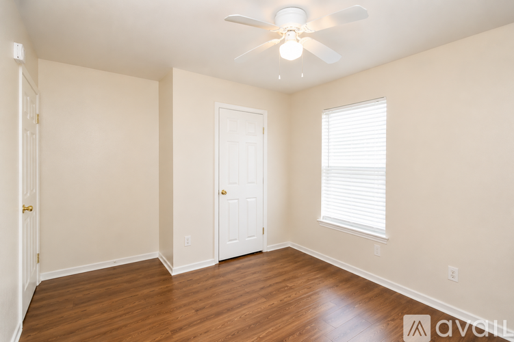 3309 Toledo Dr 3 Beds Apartment for Rent - Photo gallery 4