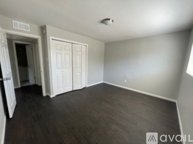 1202 S 4th St 2 Beds Apartment for Rent - Photo gallery 2