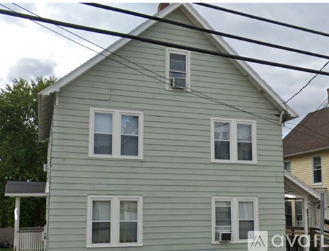 243 Locust Street 3 Beds Apartment for Rent