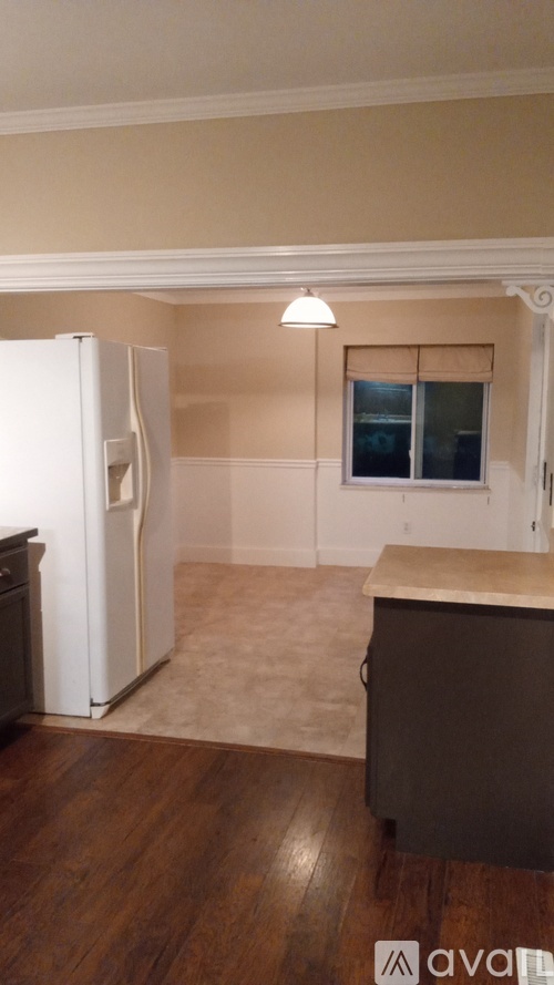243 Locust Street 3 Beds Single Family Home for Rent - Photo gallery 4