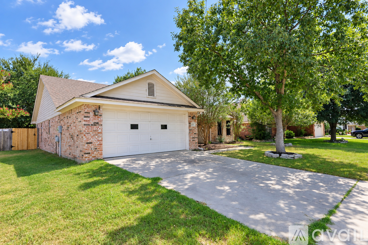 2303 Ridgeway Dr 3 Beds Single Family Home for Rent - Photo gallery 2