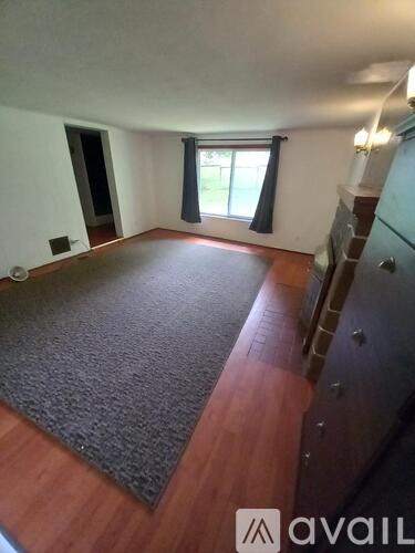 916 Greensburg Pike 2 Beds Apartment for Rent - Photo gallery 1