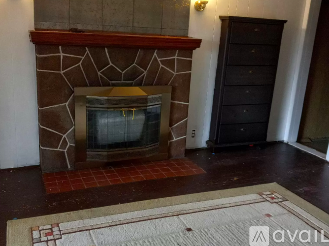 916 Greensburg Pike 2 Beds Apartment for Rent - Photo gallery 2