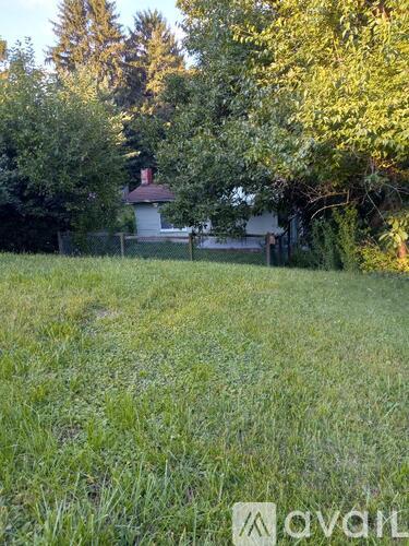 916 Greensburg Pike 2 Beds Apartment for Rent - Photo gallery 4