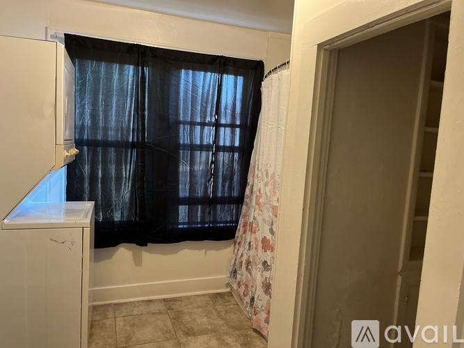 306B N Main St 1 Single Family Home for Rent - Photo gallery 4