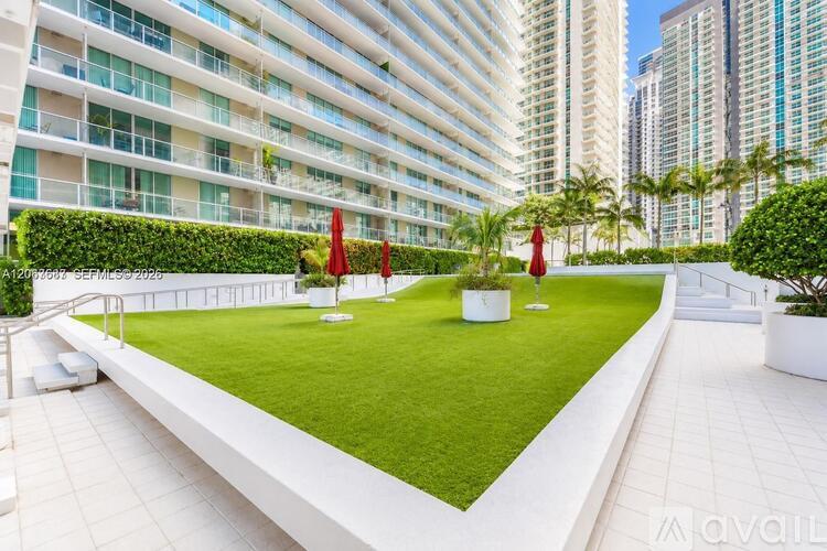 79 SW 12th St 2 Beds Condo for Rent - Photo gallery 2