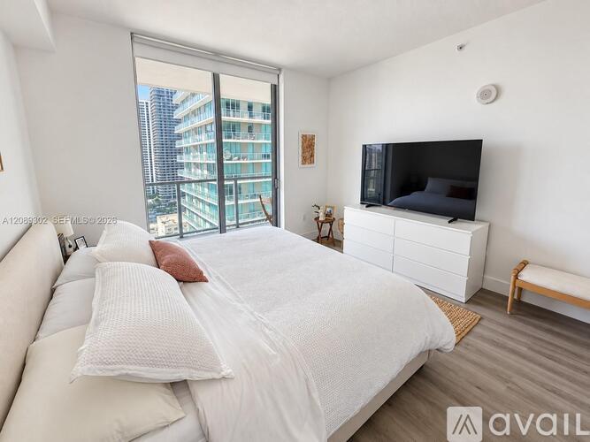 79 SW 12th St 2 Beds Condo for Rent - Photo gallery 2