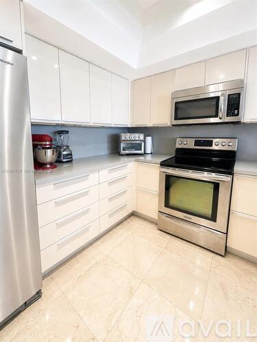 520 Brickell Key Dr 2 Beds Condo for Rent - Photo gallery 3