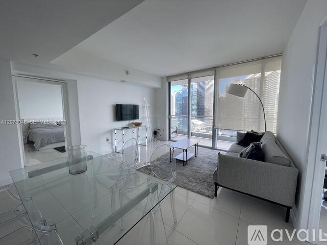 92 SW 3rd St 2 Beds Condo for Rent - Photo gallery 3