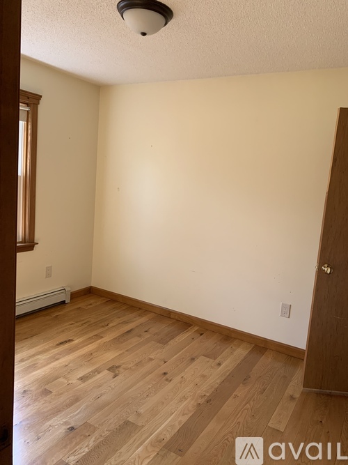 45 Cosgrove Road 3 Beds Single Family Home for Rent - Photo gallery 4