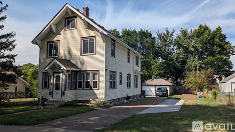 119 Wyoming Street East 3 Beds Apartment for Rent