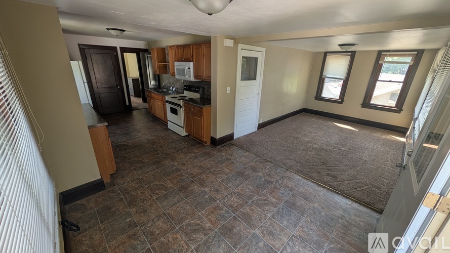 119 Wyoming Street East 3 Beds Apartment for Rent - Photo gallery 2