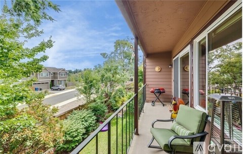 17430 Ambaum Blvd S 2 Beds Apartment for Rent