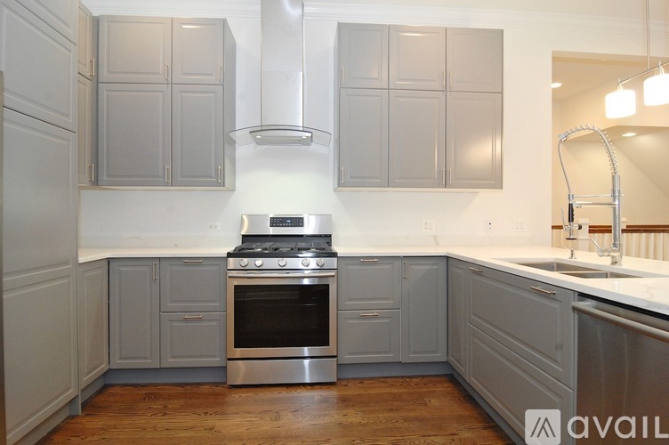 4153 N Western Ave 3 Beds Apartment for Rent - Photo gallery 2