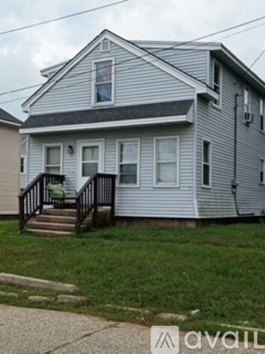 253 W Grand Ave House C 2 Beds Single Family Home for Rent - Photo gallery 1