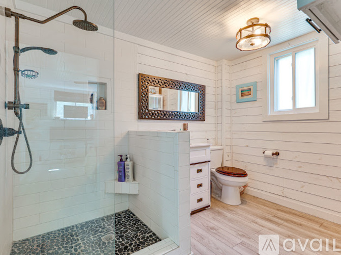 127 Bridgers Avenue 2 Beds Single Family Home for Rent - Photo gallery 2