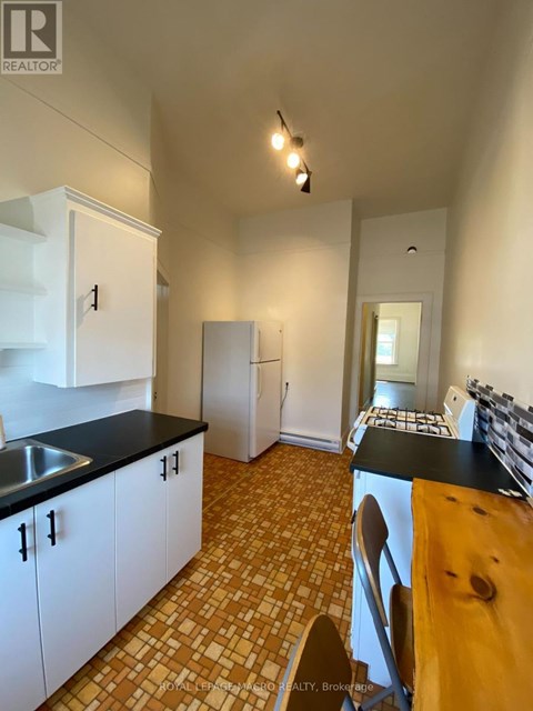 1 - 10 MECHANIC STREET 1 Apartment for Rent