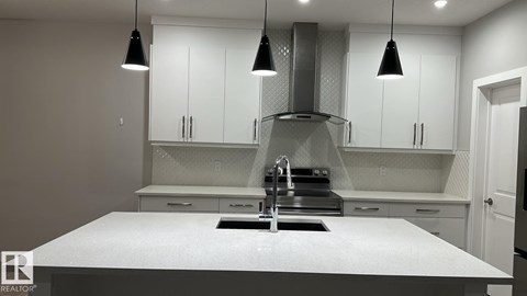 #Main Floor 1565 ESAIW PL NW 3 Beds Apartment for Rent