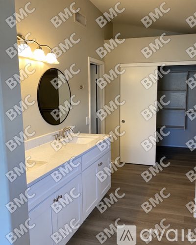 8346 W Bluefield Ave 3 Beds Single Family Home for Rent - Photo gallery 5