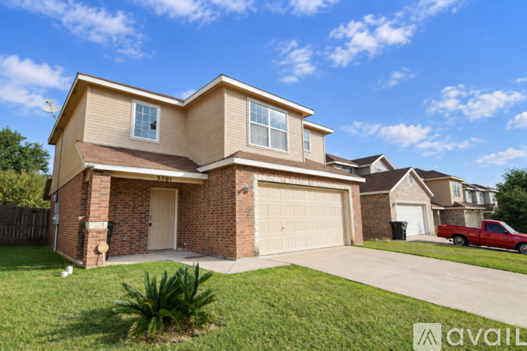 3501 Regency Ct 3 Beds Single Family Home for Rent - Photo gallery 3