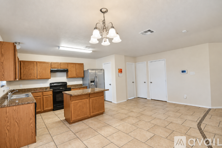 3501 Regency Ct 3 Beds Single Family Home for Rent - Photo gallery 4