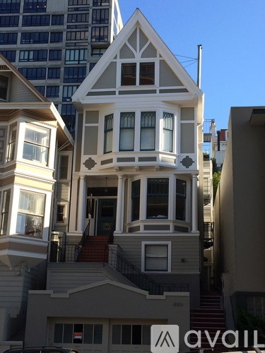 2011 Vallejo Street Studio Apartment for Rent