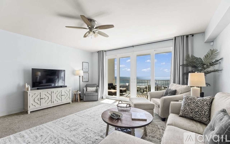 9860 South Thomas Drive 1 Condo for Rent - Photo gallery 1