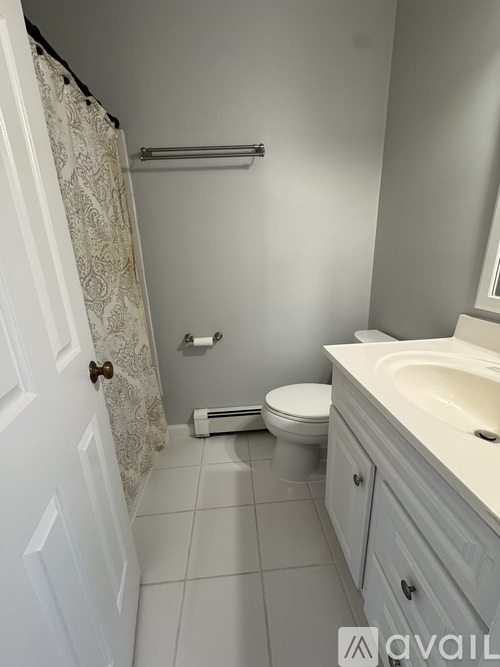 14 A Foxwood Drive 2 Beds Condo for Rent - Photo gallery 3