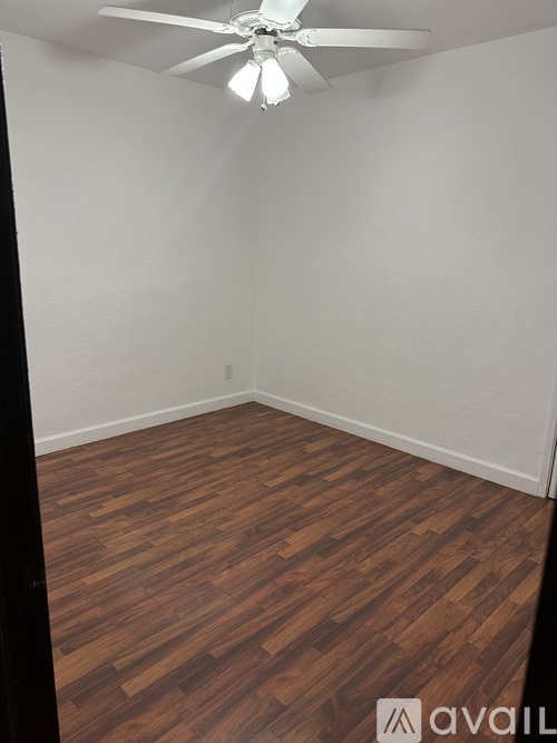 1020 Northeast 146th Street 3 Beds Single Family Home for Rent - Photo gallery 4