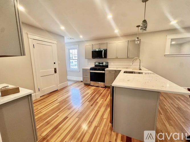 43 Gardena St 3 Beds Apartment for Rent - Photo gallery 1