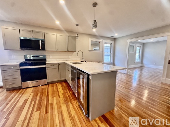 43 Gardena St 3 Beds Apartment for Rent - Photo gallery 2
