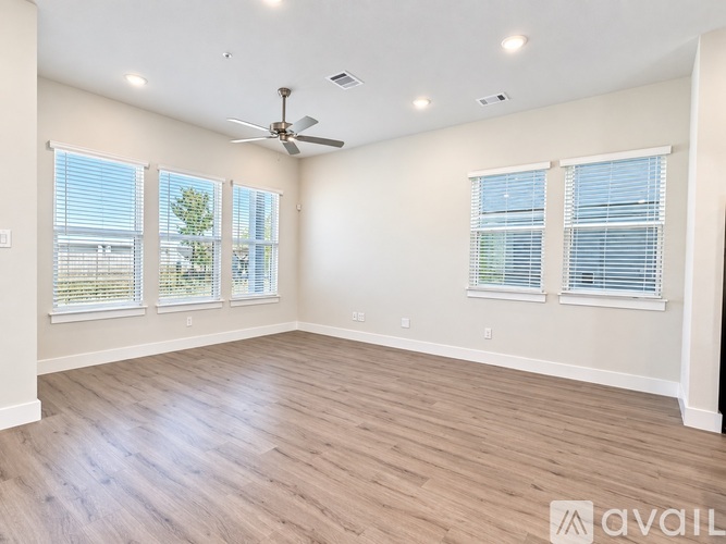 760 W Bedford Euless Rd 2 Beds Apartment for Rent - Photo gallery 4