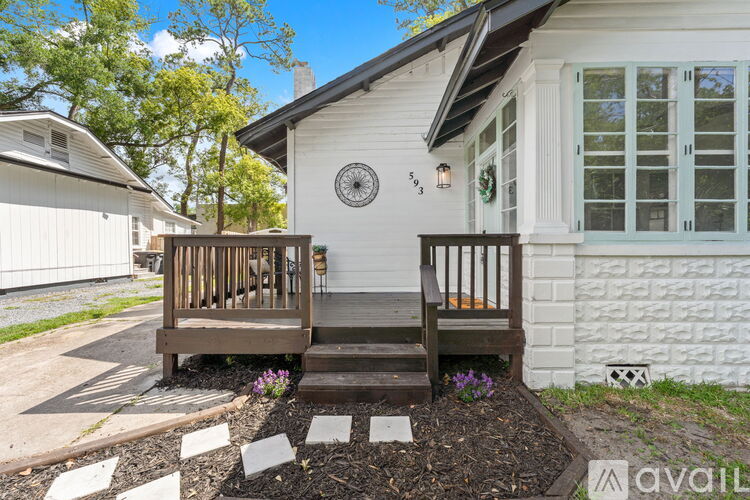 593 Talbot Ave 2 Beds Single Family Home for Rent - Photo gallery 2
