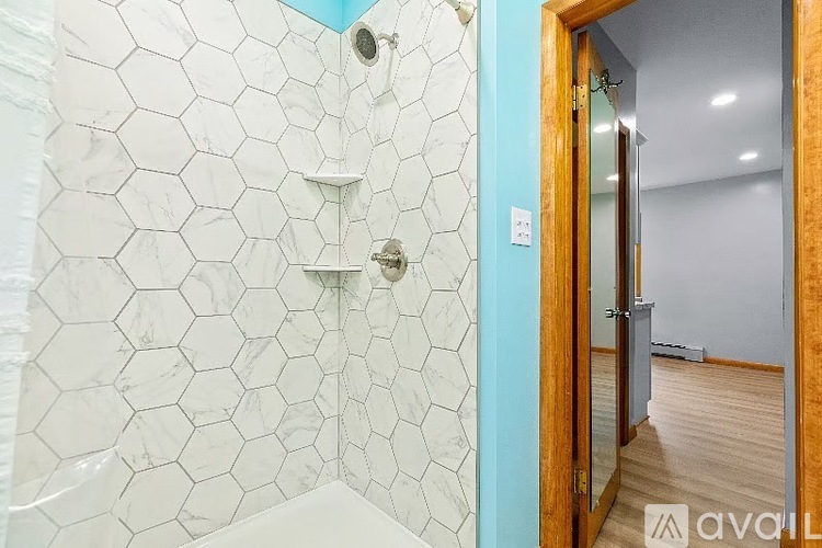 12 Glod Ave 2 Beds Single Family Home for Rent - Photo gallery 4