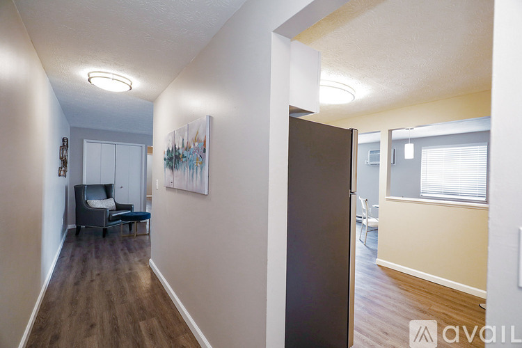 7 Dorchester Drive 2 Beds Apartment for Rent - Photo gallery 1