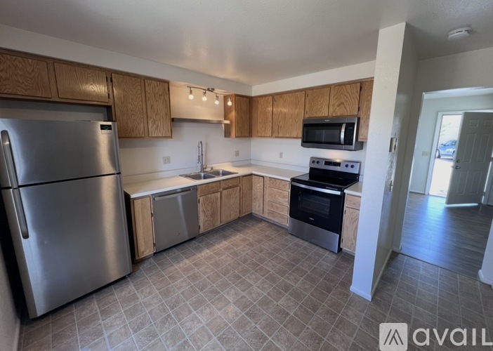 1283 Redwood Cir 2 Beds Townhouse for Rent - Photo gallery 1