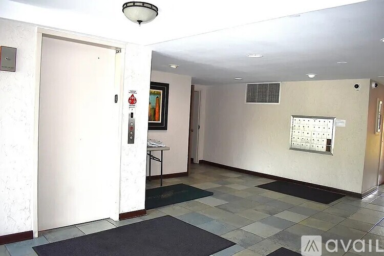 2201 South Stewart Avenue 3 Beds Condo for Rent - Photo gallery 3