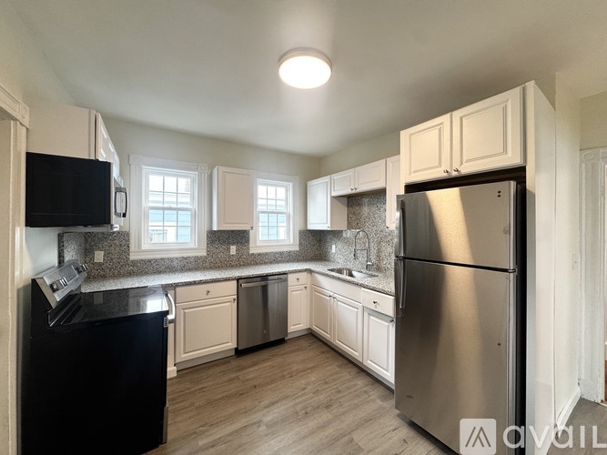 76 Conwell Ave 2 Beds Apartment for Rent - Photo gallery 1