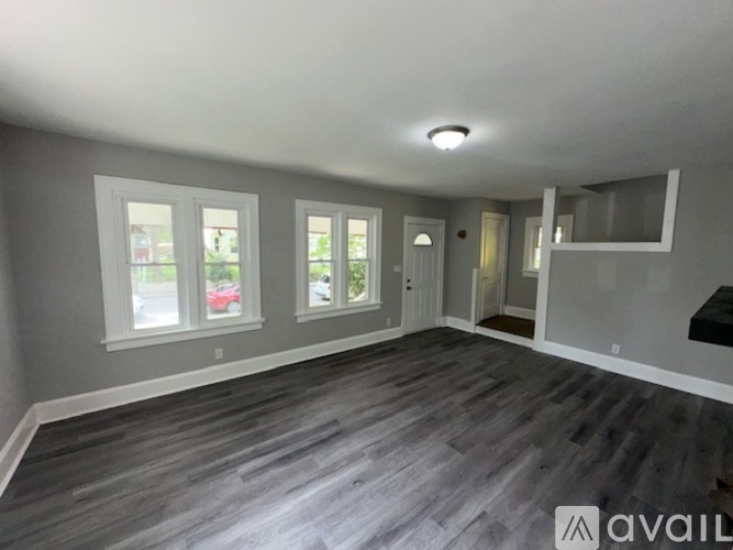 62 Belvidere Ave 3 Beds Single Family Home for Rent - Photo gallery 3