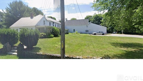 81 Oak Street 3 Beds Apartment for Rent