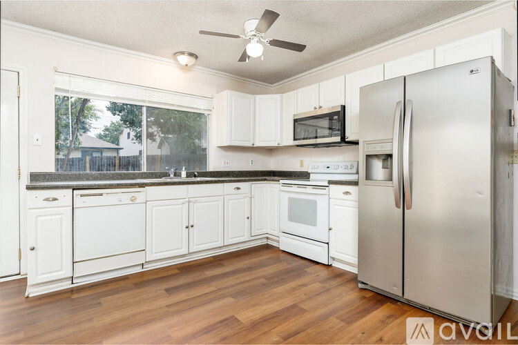 4471 Haymarket Street 4 Beds Single Family Home for Rent - Photo gallery 3