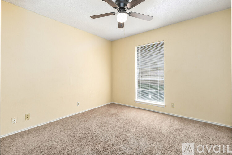 4471 Haymarket Street 4 Beds Single Family Home for Rent - Photo gallery 5