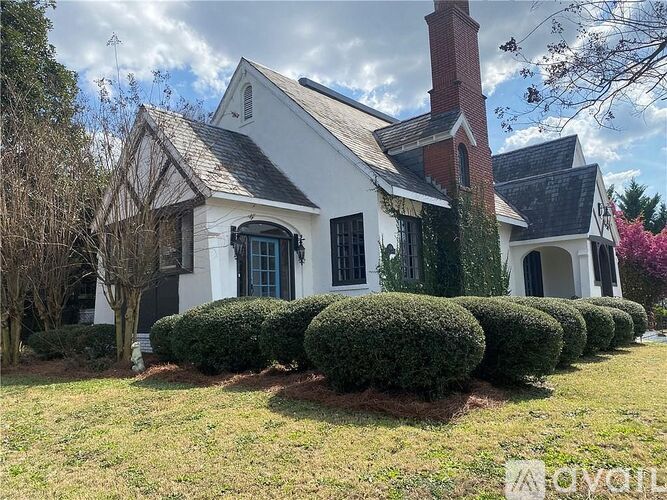 2856 Vineville Avenue 4 Beds Single Family Home for Rent - Photo gallery 1