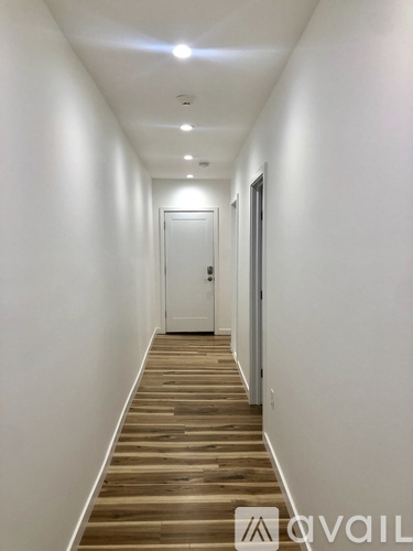 1105 South 47th Street 2 Beds Apartment for Rent - Photo gallery 5