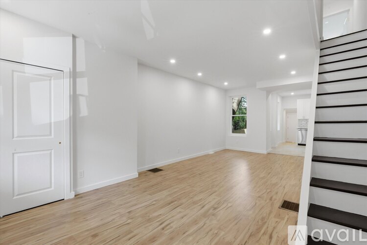5011 Beaumont Avenue 3 Beds Single Family Home for Rent - Photo gallery 2