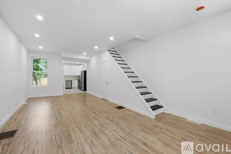 5011 Beaumont Avenue 3 Beds Single Family Home for Rent - Photo gallery 3
