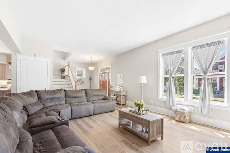 1400 Emerson Lane 3 Beds Single Family Home for Rent - Photo gallery 1
