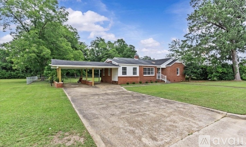 409 Peachtree Street 3 Beds Single Family Home for Rent - Photo gallery 4