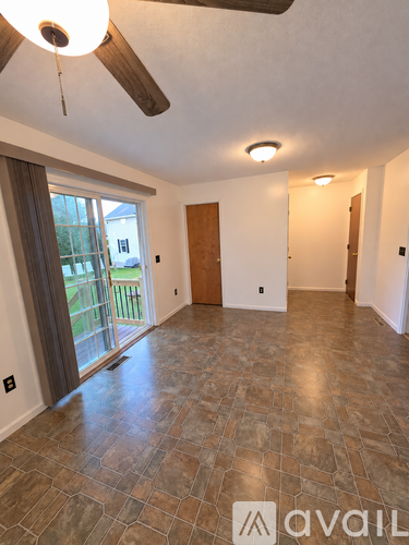 14 Parker Street 3 Beds Townhouse for Rent - Photo gallery 4
